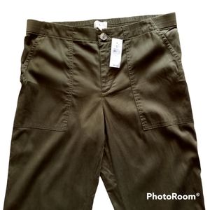 Lou & Grey NEW NWT Olive colored Pants Women's size Medium